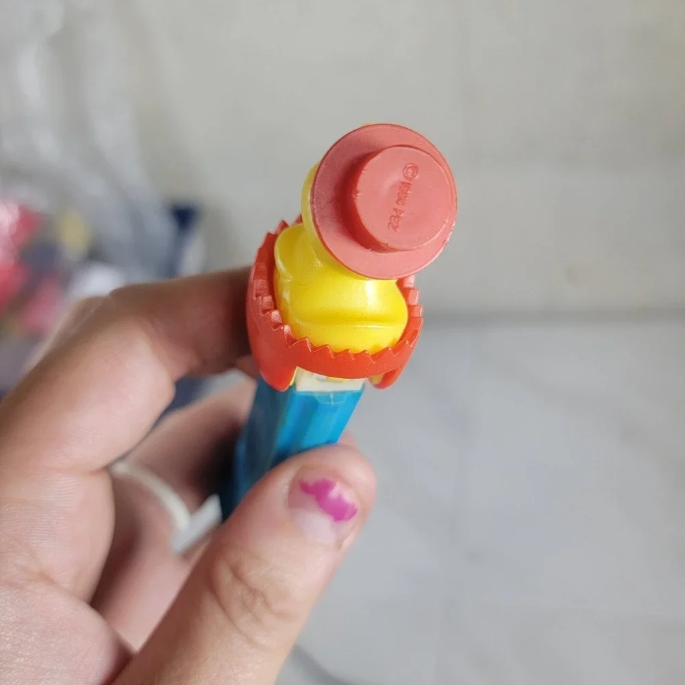 Chick‎ in an Egg Vintage Pez Candy Dispenser (with feet)